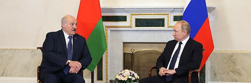 ألكسندر لوكاشينكو مع فلاديمير بوتين